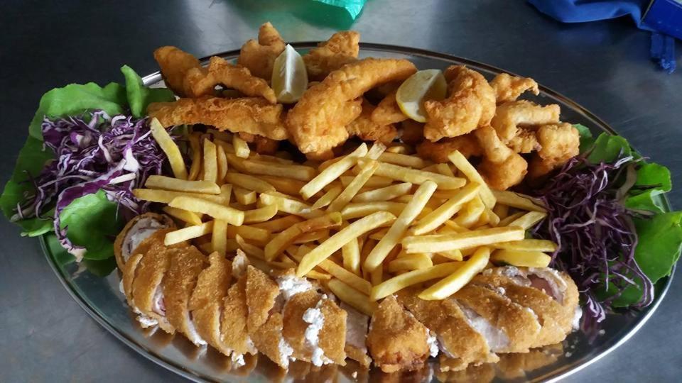 Готель Restoran Sa Prenocistem Zitiste Екстер'єр фото